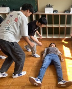 9月動画制作(田野内倒れる 藤枝撮影)
