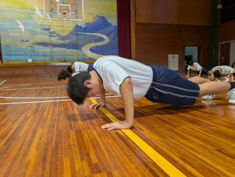 腕立て（伊藤）